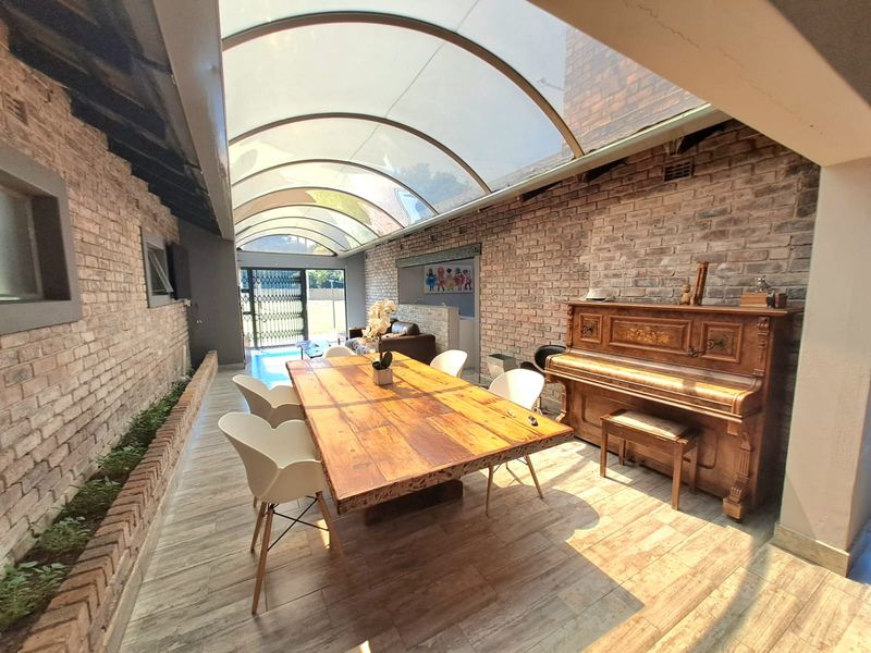 Move-In Ready Modern Home – No Renovations Needed. - Photo 7