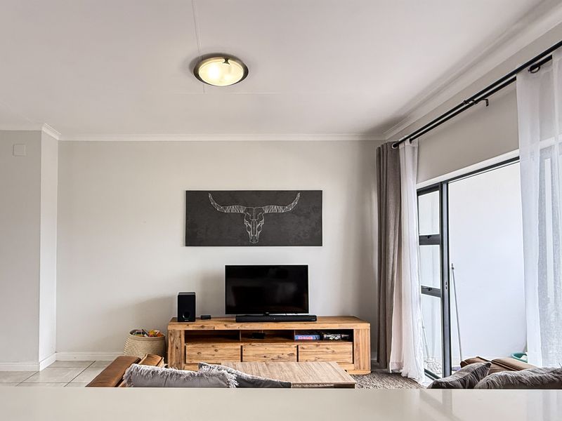 Modern 2-Bedroom Luxury Apartment in Ballito Hills Estate – Comfort, Style & Prime Location - Photo 9