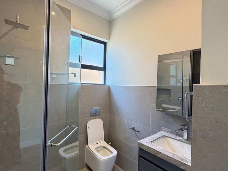 Modern 2-Bedroom Home To Rent in Dolphin Ridge - Photo 5