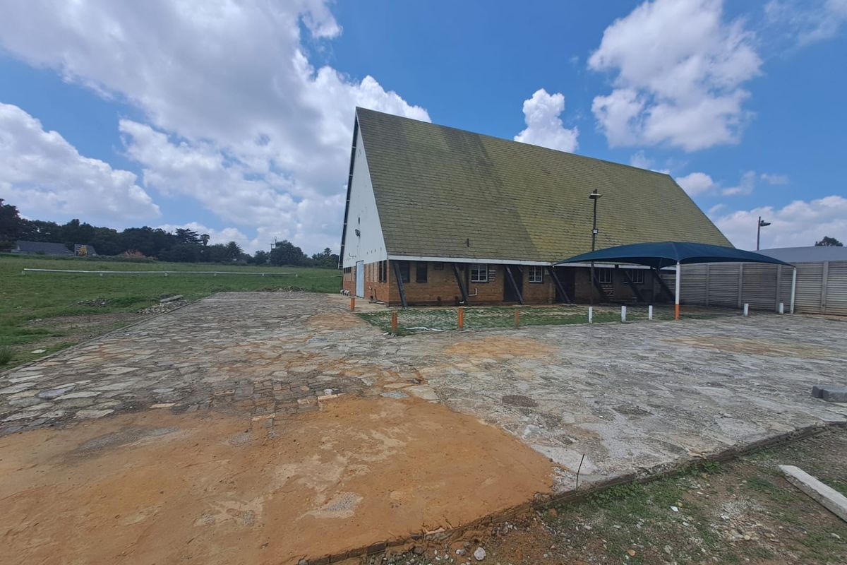 RISIVILLE RARE FIND: 9-HECTARE AGRI-BUSINESS OPPORTUNITY FOR SALE AT R5 MILLION! - Photo 2