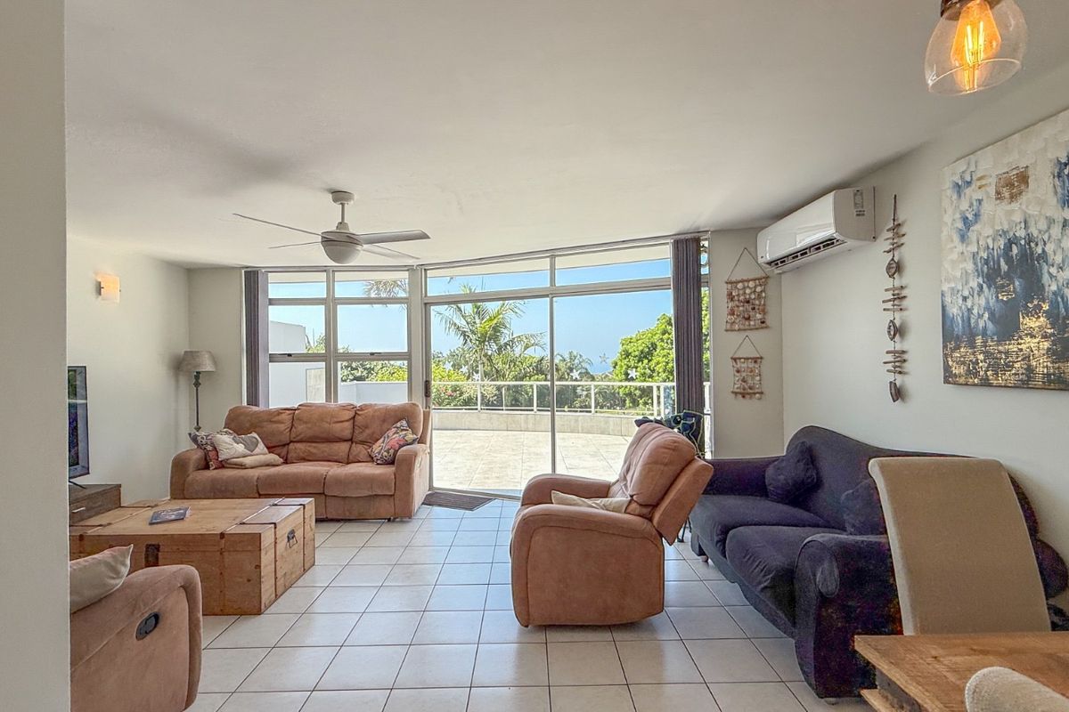 Neat as a pin Apartment - Photo 5