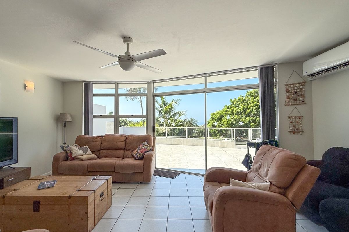 Neat as a pin Apartment - Photo 4