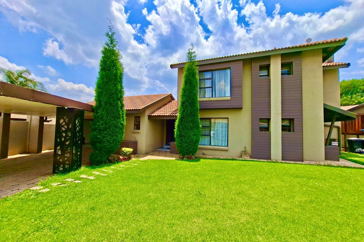 Elegant Double-Storey Home in the Heart of Ben Fleur - Photo 5