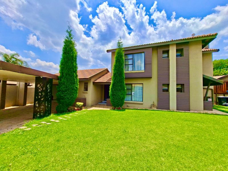 Elegant Double-Storey Home in the Heart of Ben Fleur - Photo 5