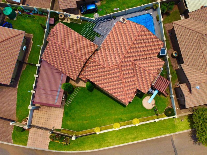 Elegant Double-Storey Home in the Heart of Ben Fleur - Photo 2