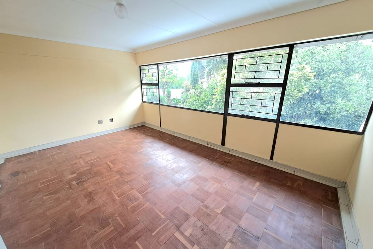 GREAT VALUE TOWNHOUSE – THREE RIVERS. - Photo 3