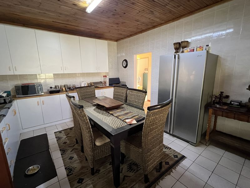 Low Maintenance 2 Bedroom Home for Sale in Jeffreys Bay - Photo 6