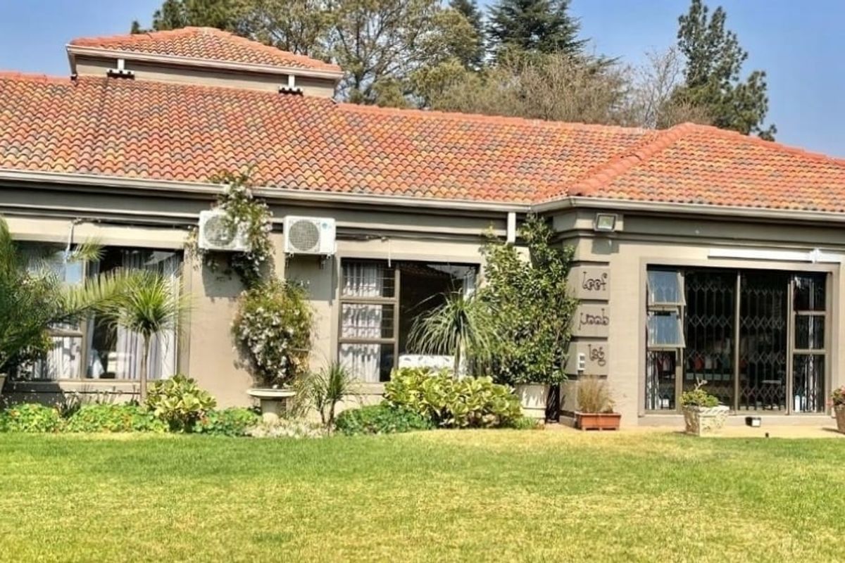 Exceptional Luxury Family Home in a Prestigious Area. - Photo 3