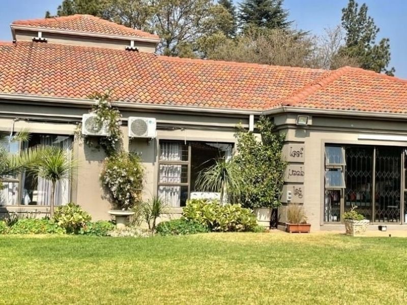 Exceptional Luxury Family Home in a Prestigious Area. - Photo 3