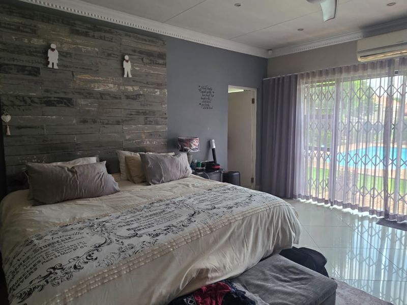 Exceptional Luxury Family Home in a Prestigious Area. - Photo 4