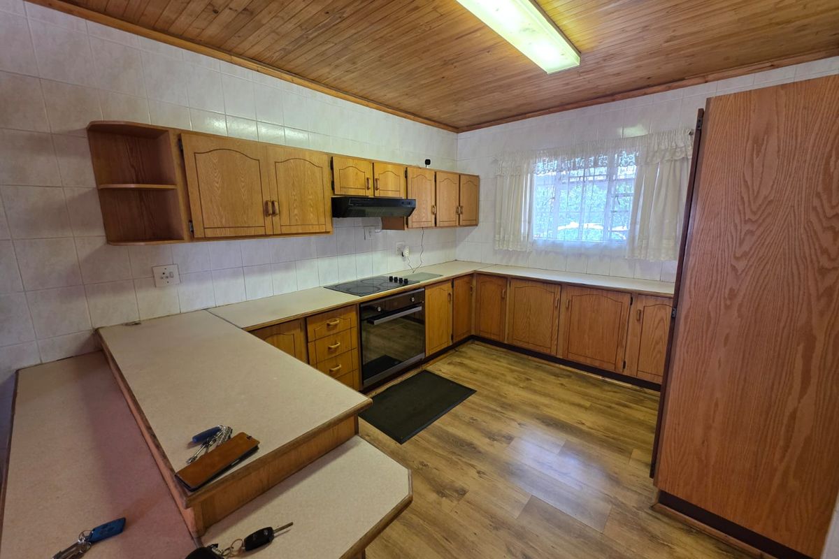 BEAUTIFUL FACEBRICK FULL-TITLE TOWNHOUSE FOR SALE – SASOLBUR - Photo 5