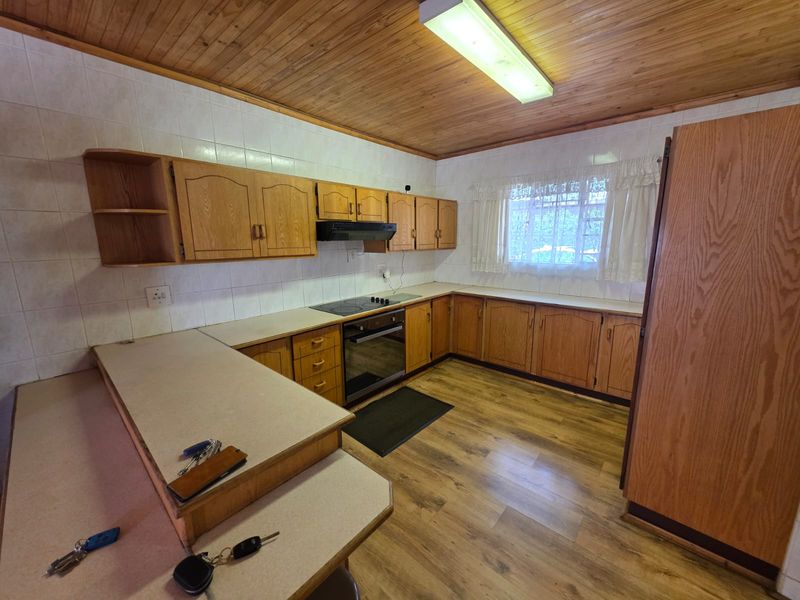 BEAUTIFUL FACEBRICK FULL-TITLE TOWNHOUSE FOR SALE – SASOLBUR - Photo 5