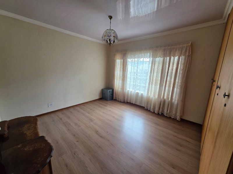 BEAUTIFUL FACEBRICK FULL-TITLE TOWNHOUSE FOR SALE – SASOLBUR - Photo 10