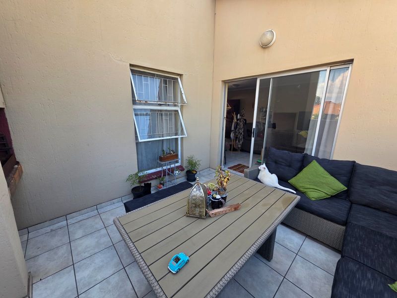 BEAUTIFUL APARTMENT FOR SALE IN VAALPARK – RIVERFRONT LIVING! - Photo 6