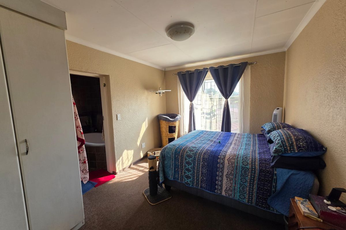 BEAUTIFUL APARTMENT FOR SALE IN VAALPARK – RIVERFRONT LIVING! - Photo 5