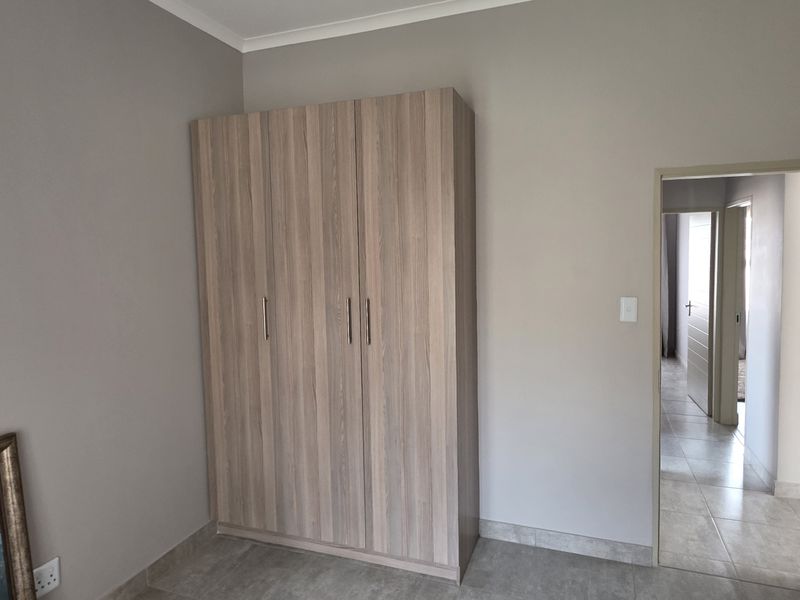 Discover your dream home in this striking 3-bedroom residence situated in a desirable new developmen - Photo 6