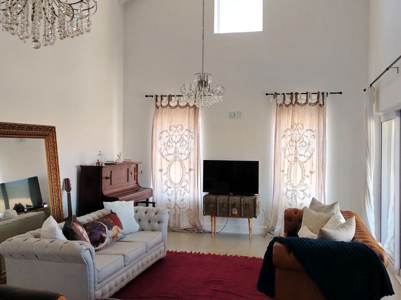 Refined Country Living in a Modern Maremmana Estate Home - Photo 8