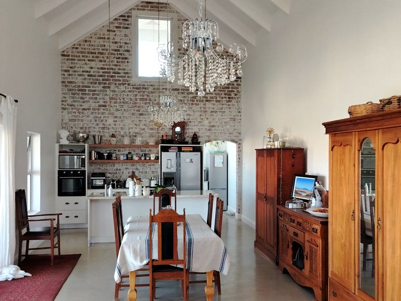 Refined Country Living in a Modern Maremmana Estate Home - Photo 7