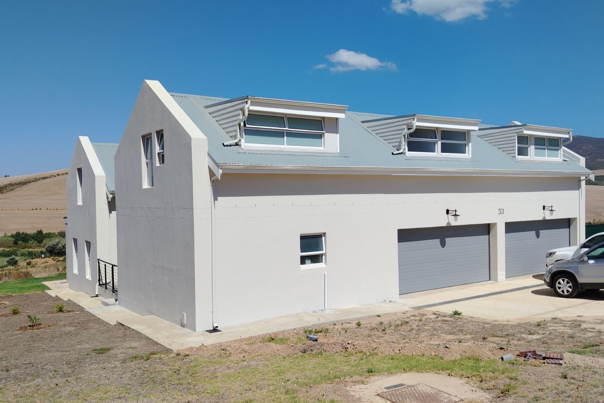 Refined Country Living in a Modern Maremmana Estate Home - Photo 4