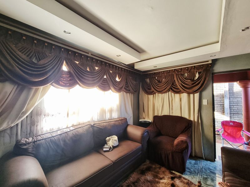 Beautiful house for sale - Photo 2