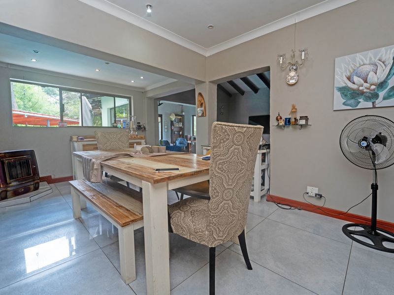 Spacious, Well-Maintained Family Home in Sought-After Bordeaux - Photo 8