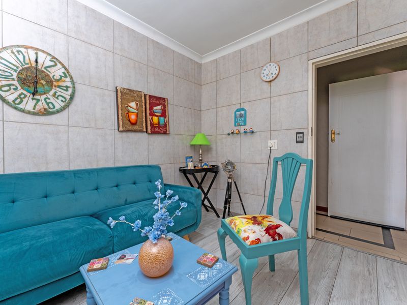 Spacious, Well-Maintained Family Home in Sought-After Bordeaux - Photo 6