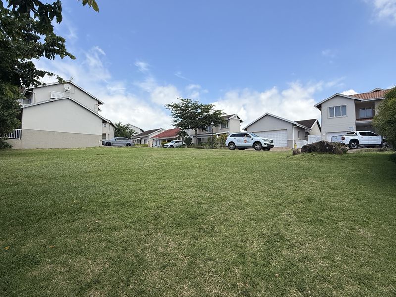 Level land in a secure Estate - Photo 5