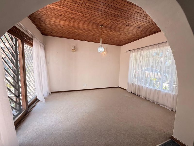 3 Bedroom Drakensberg Aviary hill Property - Photo 8