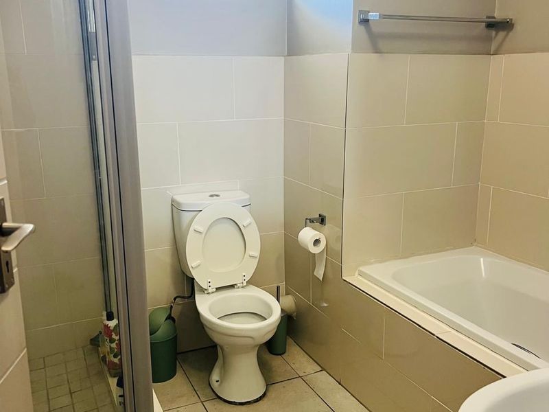 Apartment Block Rental Monthly In Centurion - Photo 5