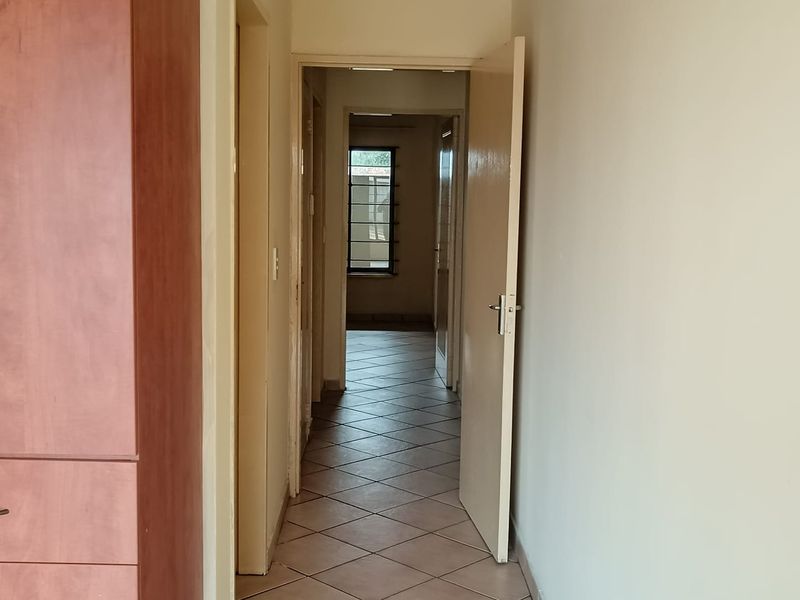 2 Bedroom Apartment to rent in Kenleaf - Photo 8