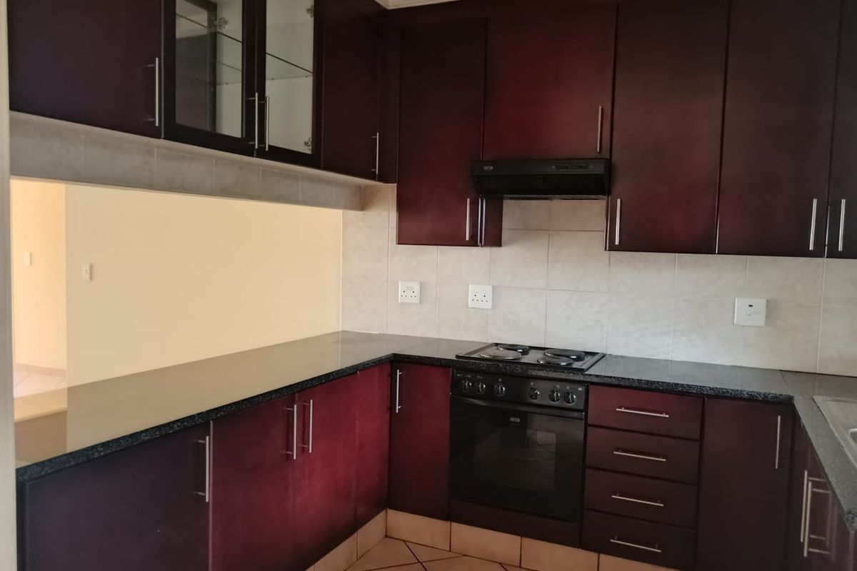 2 Bedroom Apartment to rent in Kenleaf - Photo 2