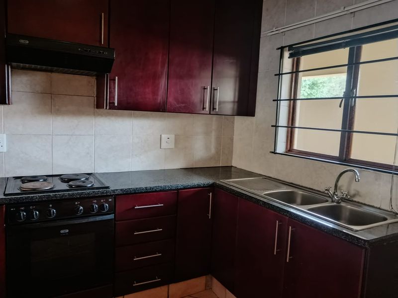 2 Bedroom Apartment to rent in Kenleaf - Photo 4