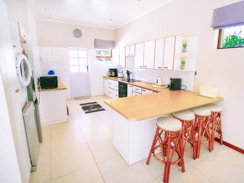 Charming 4-bed house in St Francis Bay Village - Photo 10