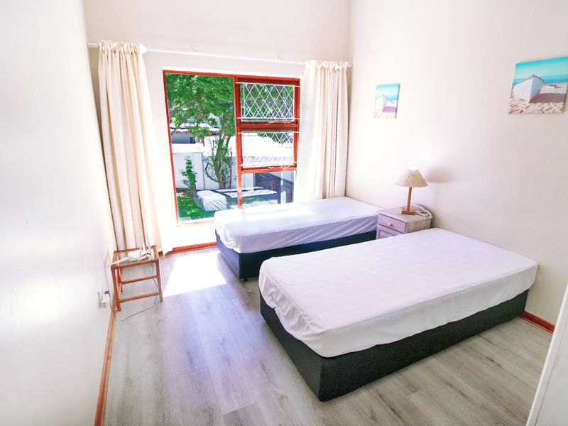 Charming 4-bed house in St Francis Bay Village - Photo 5
