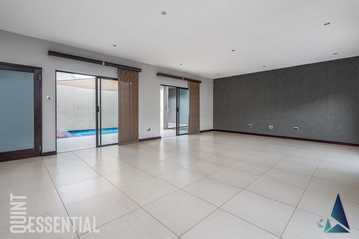 SUIDERHOF TOWNHOUSE 4,200,000 - Photo 3