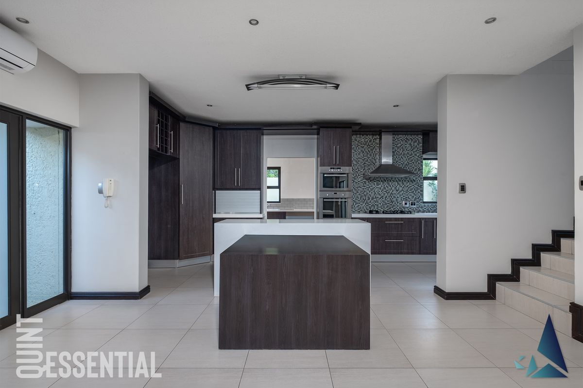 SUIDERHOF TOWNHOUSE 4,200,000 - Photo 4