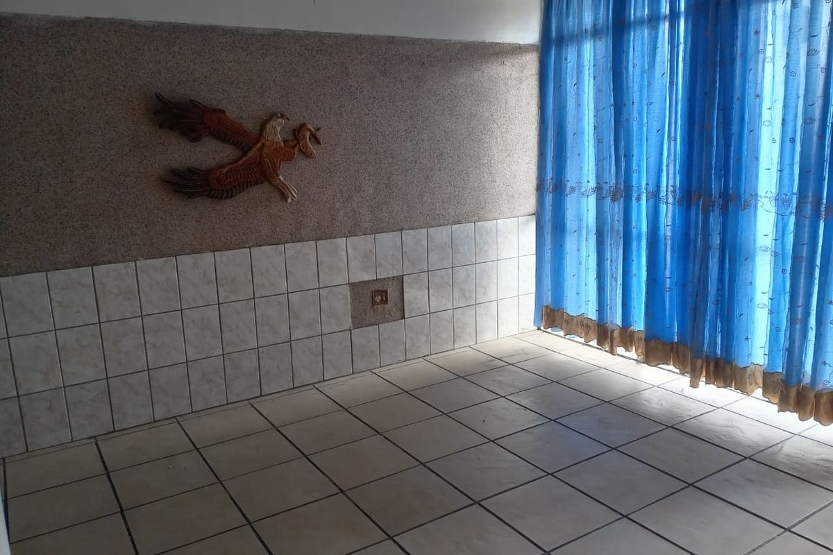 Fantastic 2 Bedroom Apartment - Photo 2