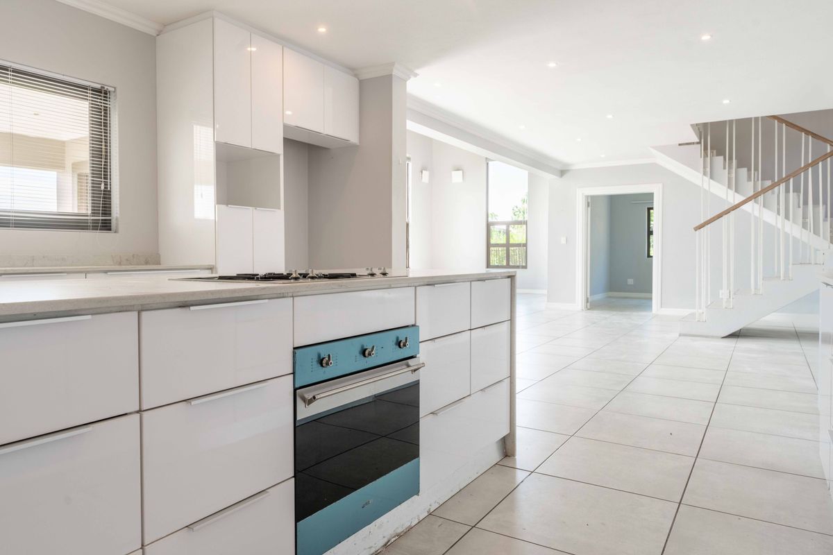 Eagle Rock Estate with Views and no Transfer Duty - Photo 5