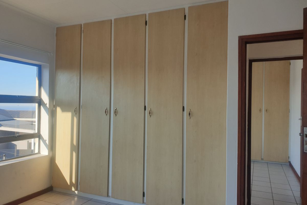 Move-In Ready Apartment in Peaceful Dana Bay Conservancy to rent - Photo 5