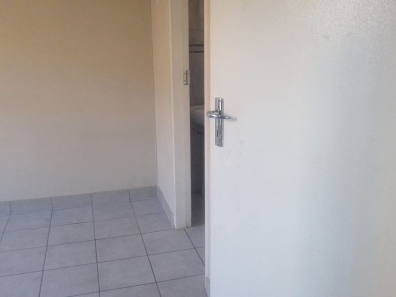 3 bedroom family Home in Sky City - Photo 10