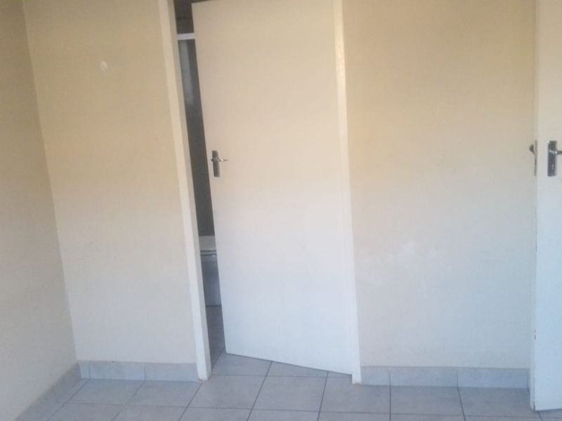 3 bedroom family Home in Sky City - Photo 7