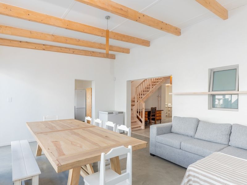Holiday House, Permanent Residence or Rental Income. Struisbaai - Photo 9