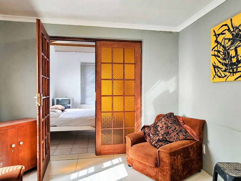 Nestled Wonderfully in Struisbaai-North! - Photo 8