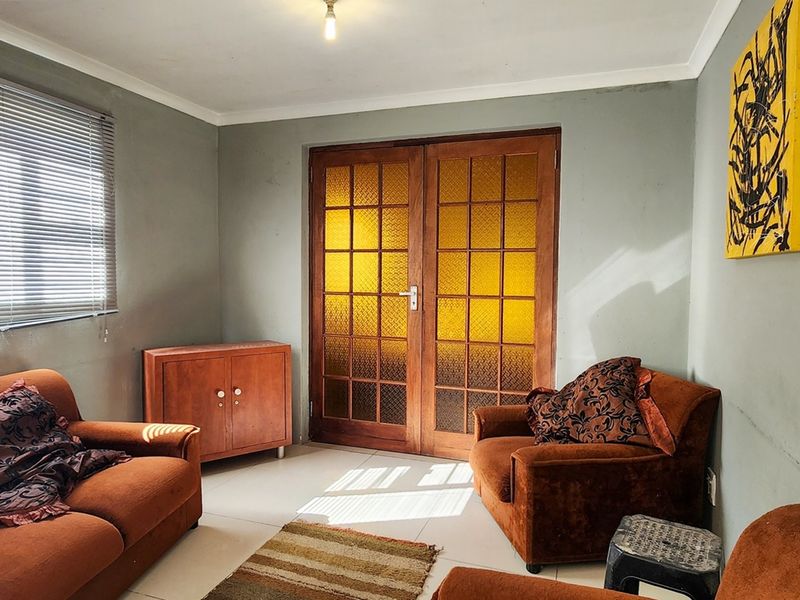 Nestled Wonderfully in Struisbaai-North! - Photo 7