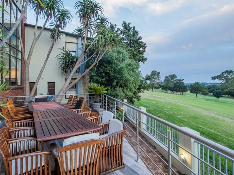 5-Bedroom House for Sale in Waterkloof Golf Estate - Pure Prestige & Exclusivity - Photo 3