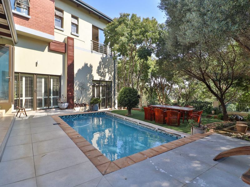 5-Bedroom House for Sale in Waterkloof Golf Estate - Pure Prestige & Exclusivity - Photo 2