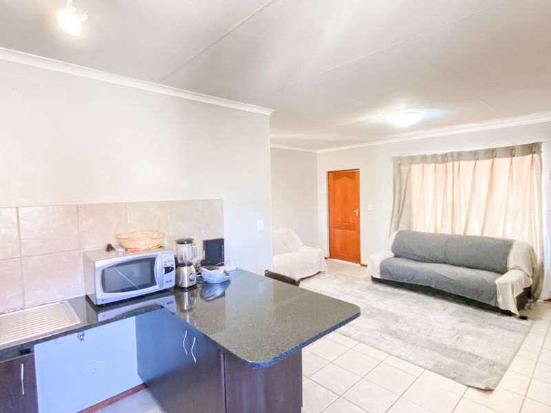 Stylish First‐Floor Unit in Starling on Eleventh - Photo 3