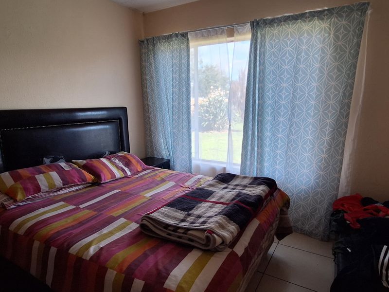 SIMPLE AND AFFORDABLE 2 BEDROOM TOWNHOUSE AVAILABLE FOR SALE IN REYNO RIDGE. - Photo 9