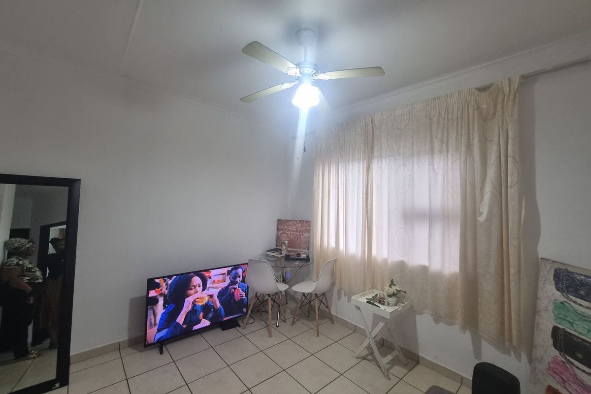 Apartment For Sale - Photo 3