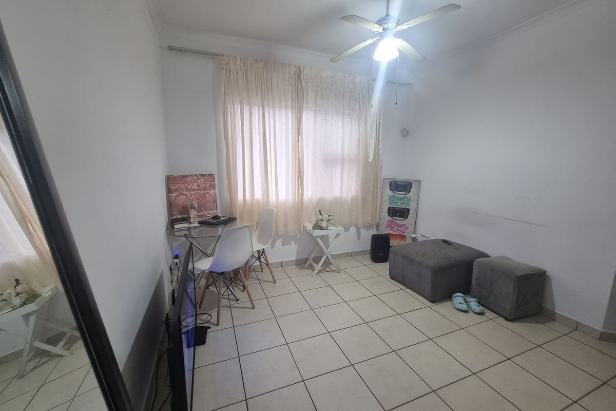 Apartment For Sale - Photo 2